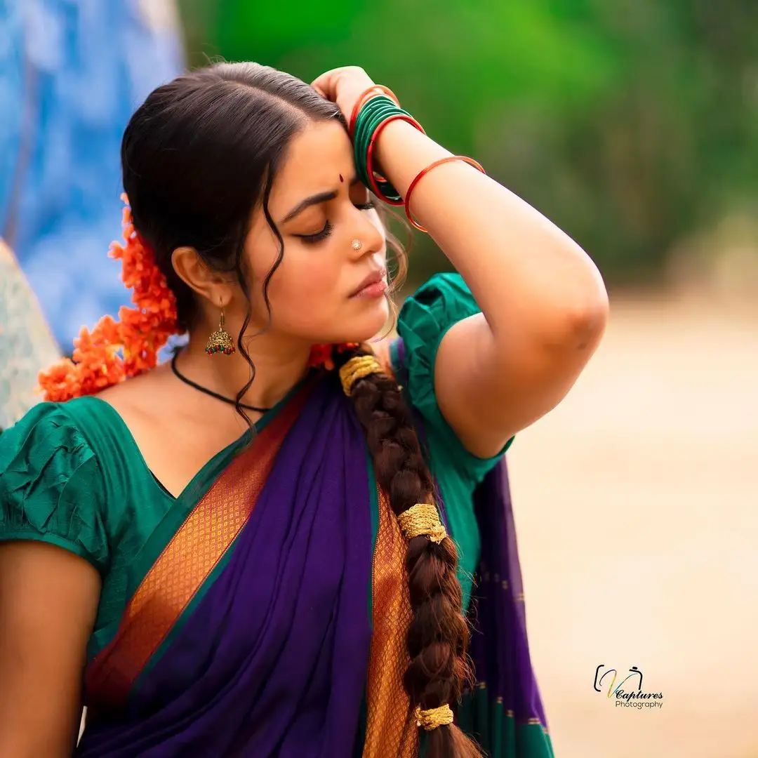 Malayalam Girl Shamna Kasim In Blue Half Saree Green Blouse